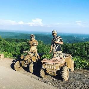 Meet your Posher, Brandon